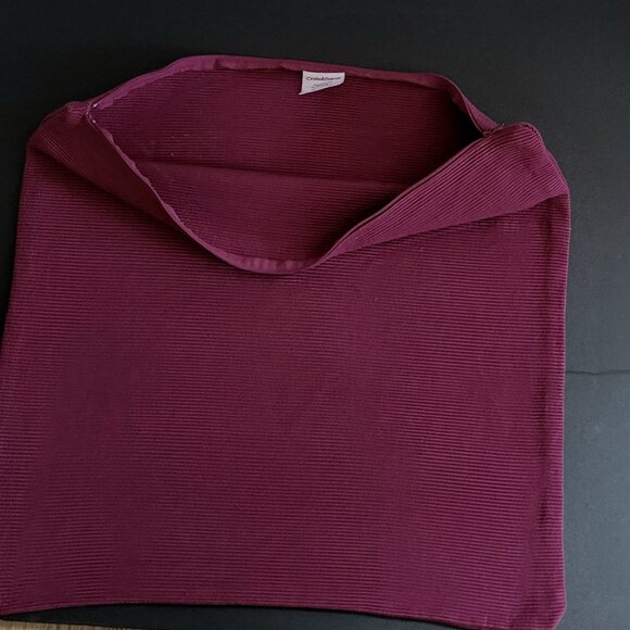 Crate & Barrel Magenta Textured Pillow Cover, 20 x 20 - Picture 3 of 4